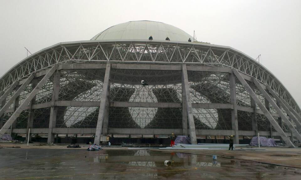 石嘴山温泉馆网架工程